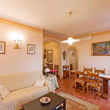 Sleeps 4 With Air Con And Wifi Apartment Cortona