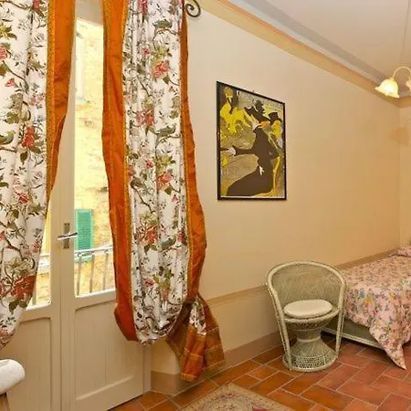 Appartamento Sleeps 4 With Air Con And Wifi *